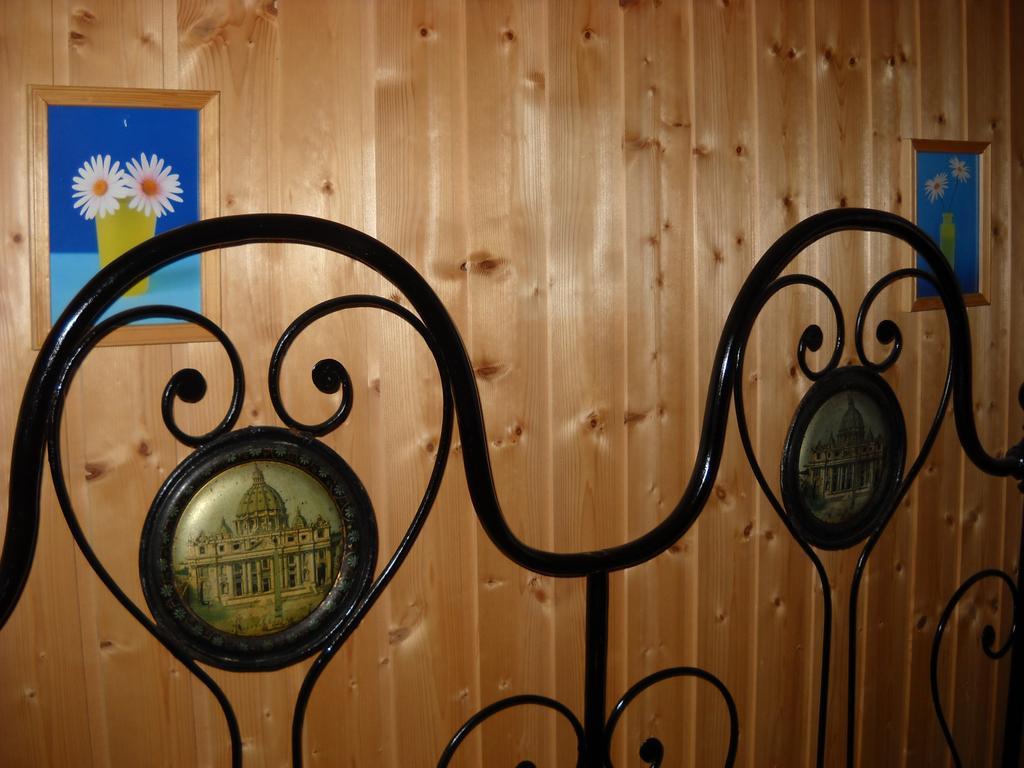 Guesthouse By Wild Linescio Luaran gambar